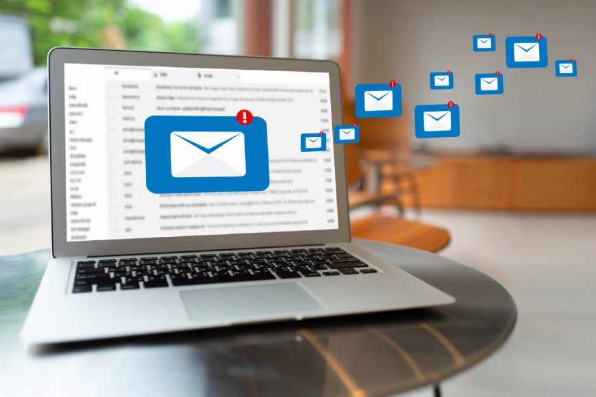 Laptop with inbox messages notification